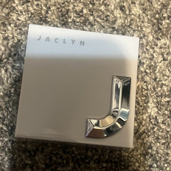 NWB Jaclyn Hill Cosmetics Under Eye Powder in Brightening Apricot - Picture 1 of 2